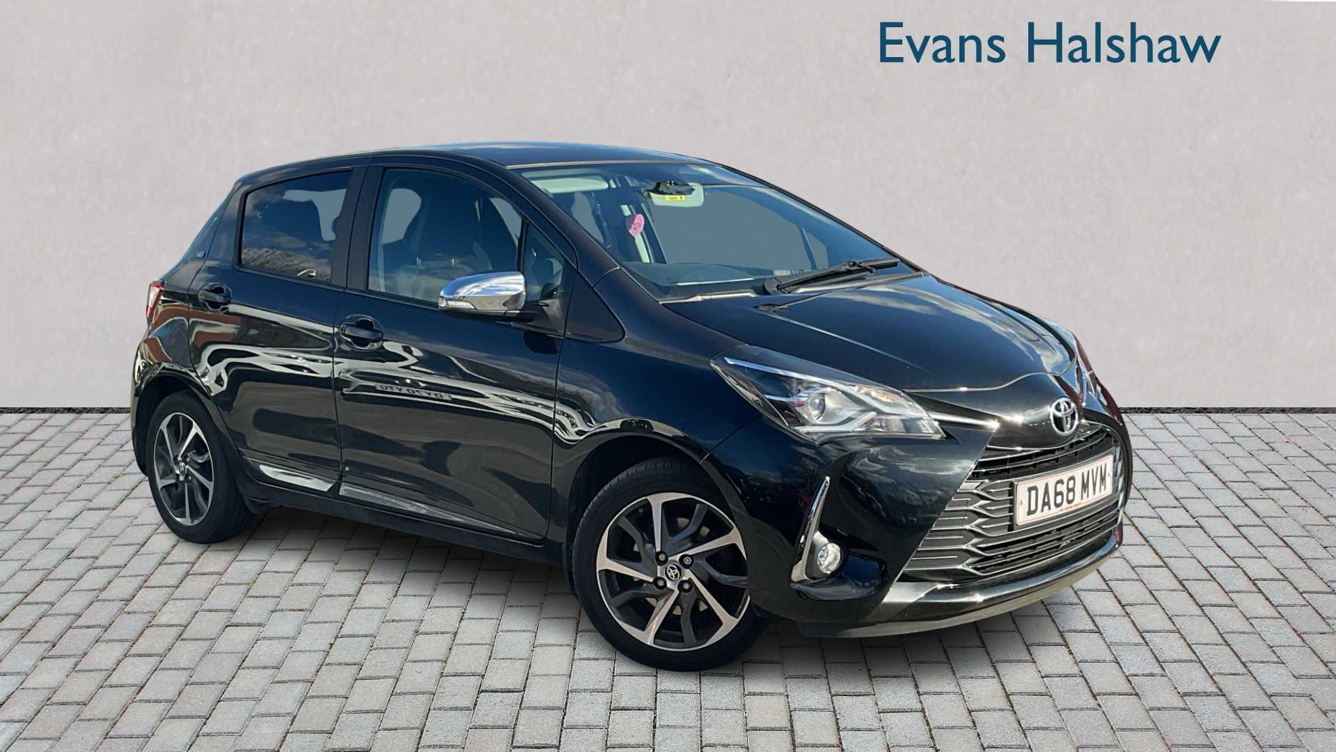 Main listing image - Toyota Yaris