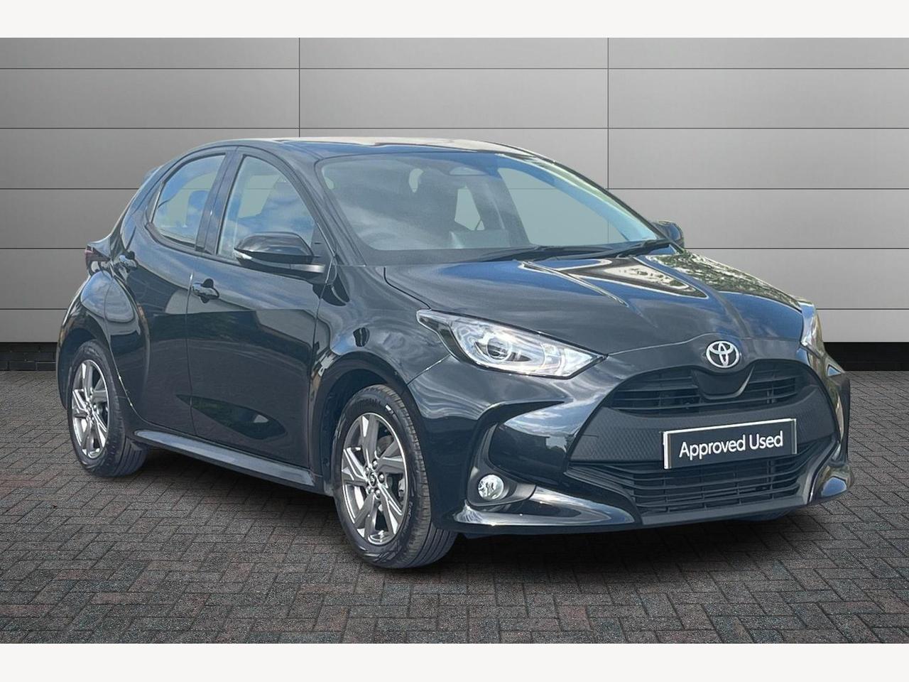 Main listing image - Toyota Yaris
