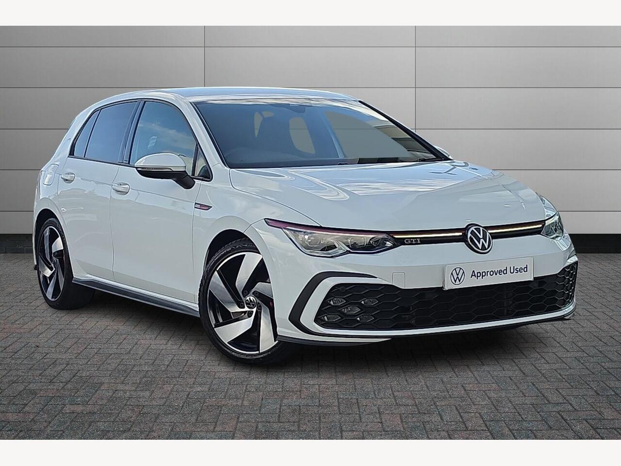Main listing image - Volkswagen Golf