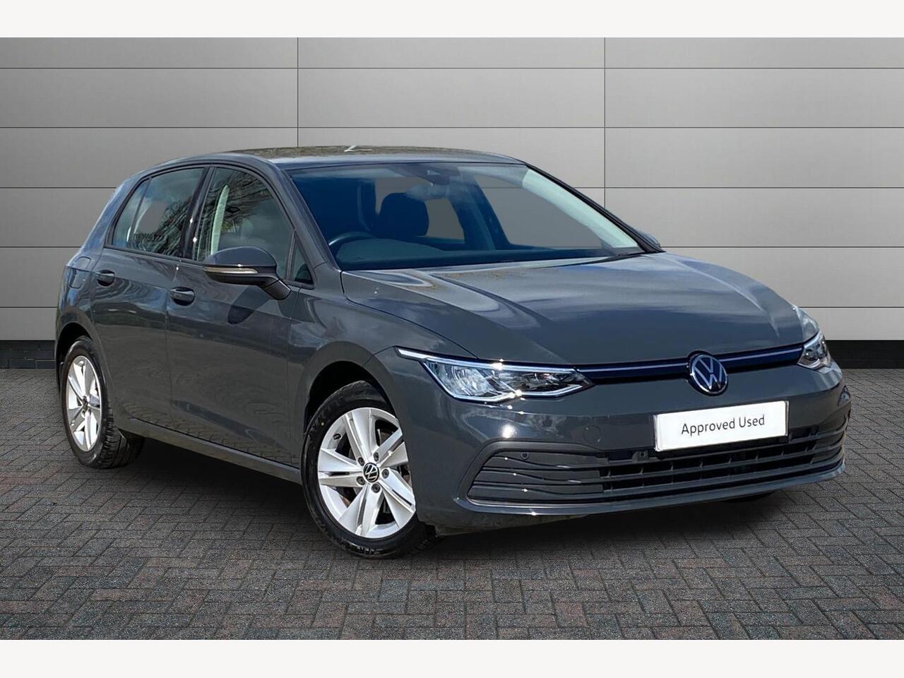 Main listing image - Volkswagen Golf