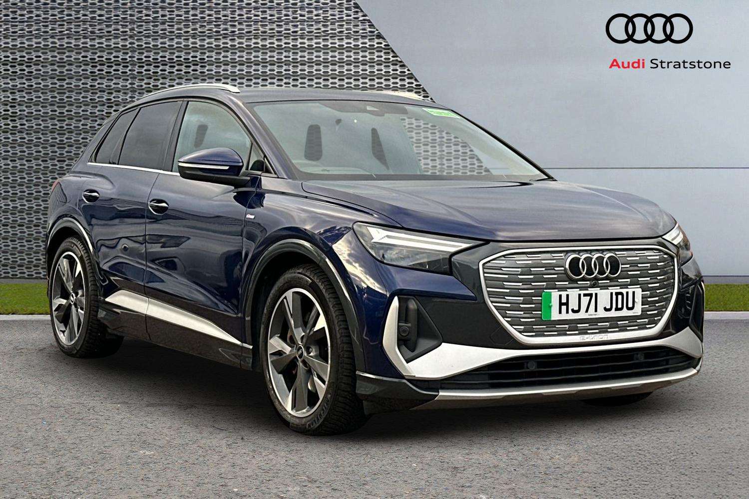 Main listing image - Audi Q4