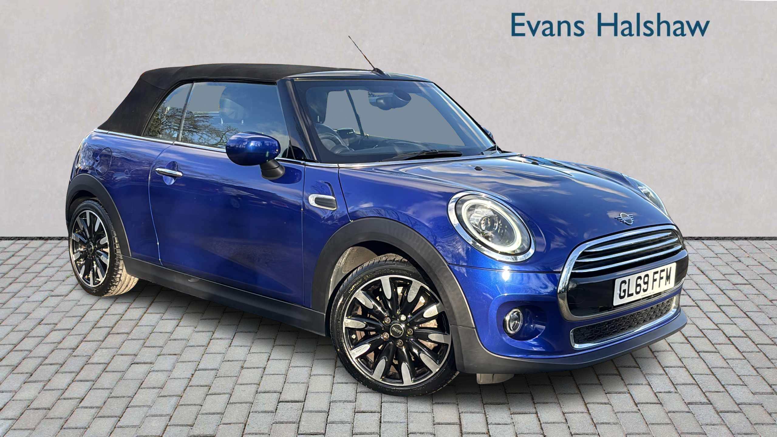 Main listing image - MINI Convertible