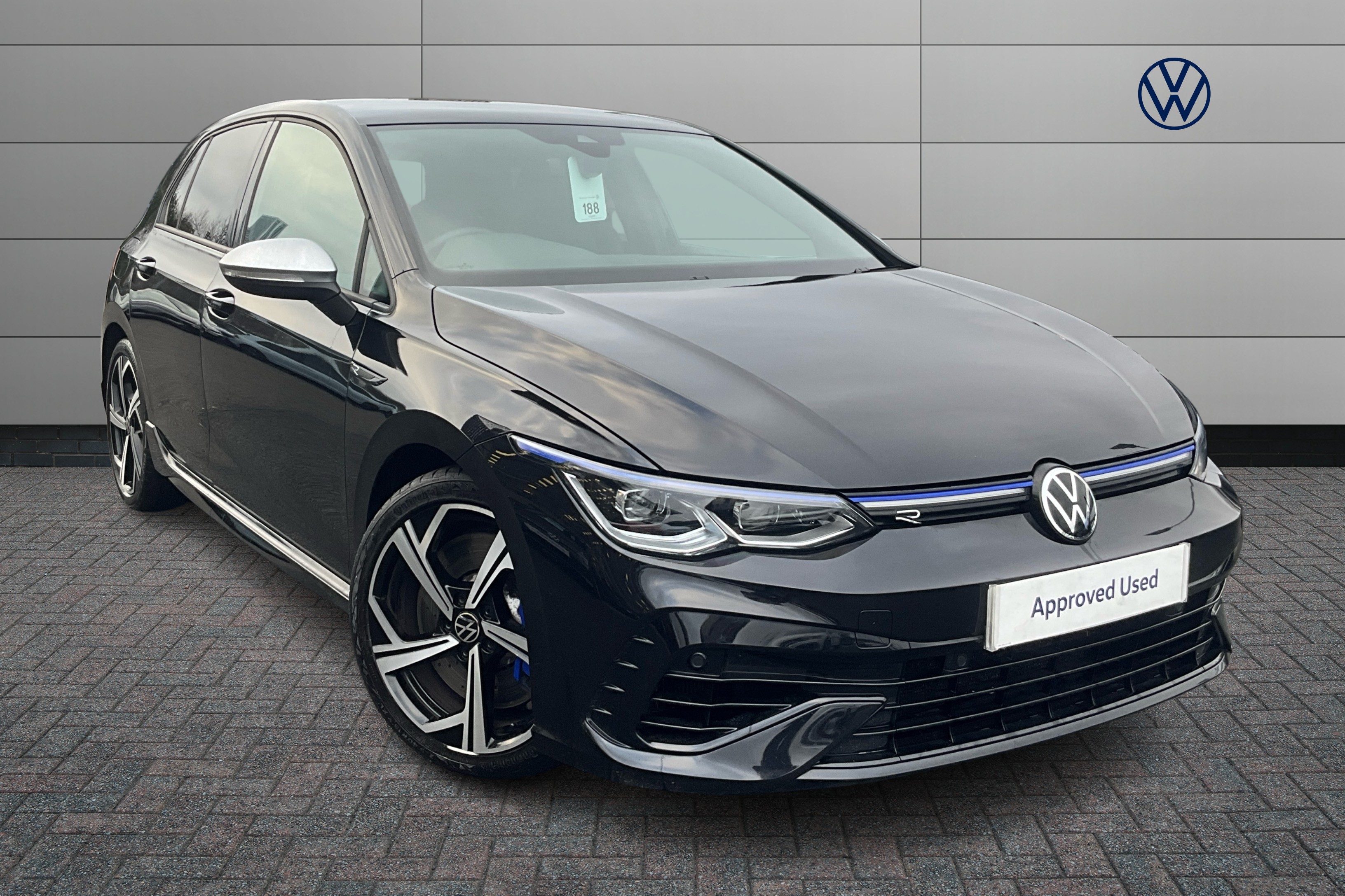 Main listing image - Volkswagen Golf R