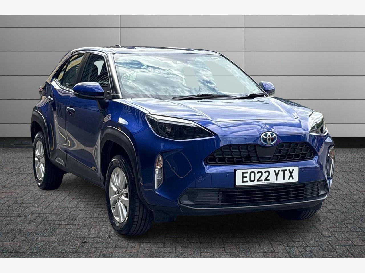 Main listing image - Toyota Yaris Cross