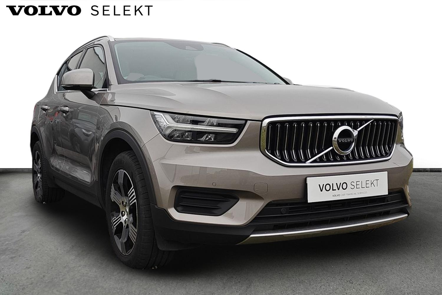 Main listing image - Volvo XC40