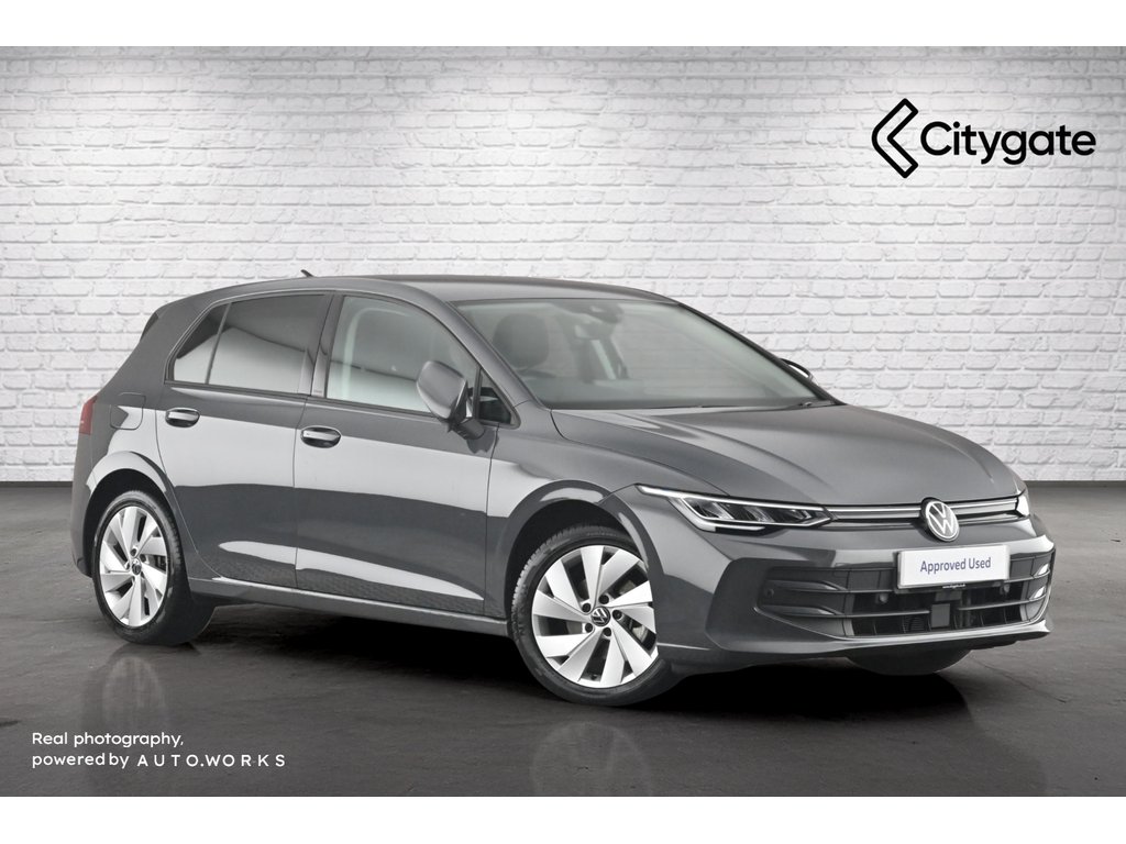Main listing image - Volkswagen Golf