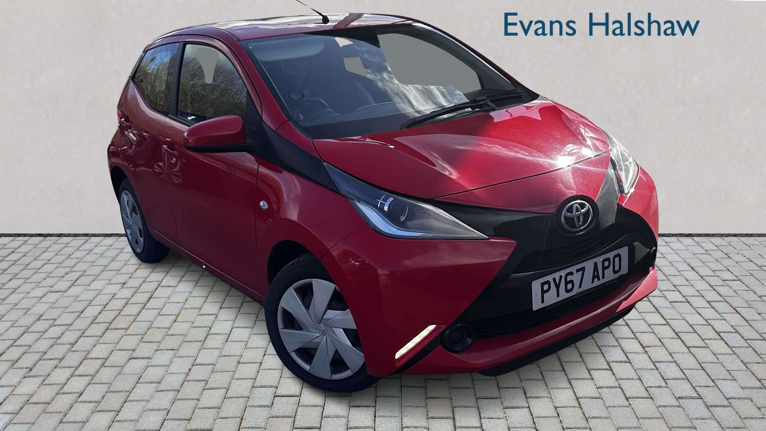 Main listing image - Toyota Aygo