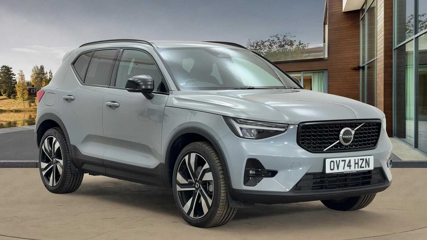 Main listing image - Volvo XC40