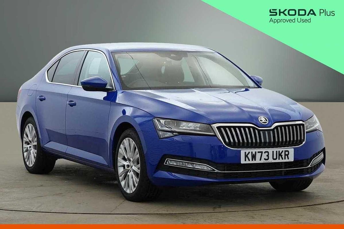 Main listing image - Skoda Superb