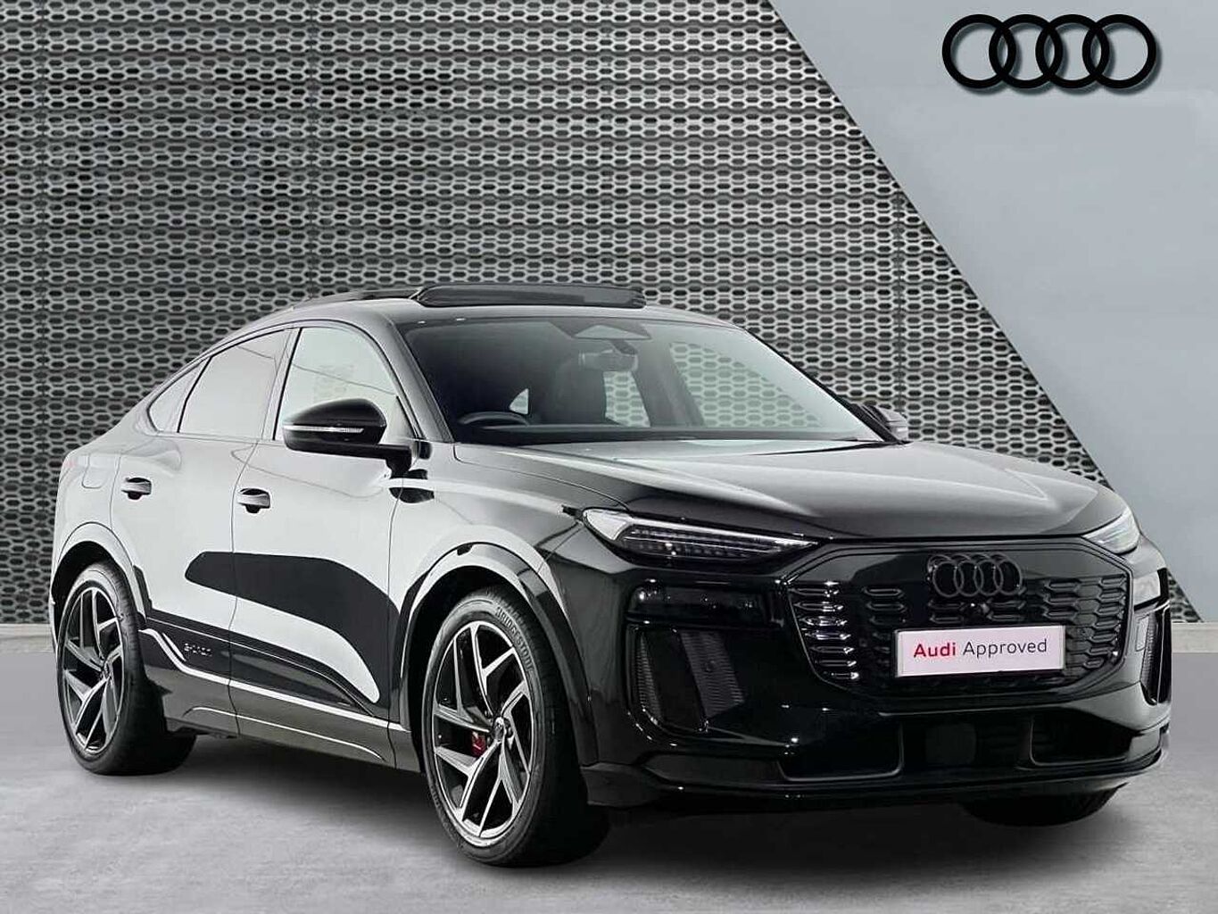 Main listing image - Audi Q6