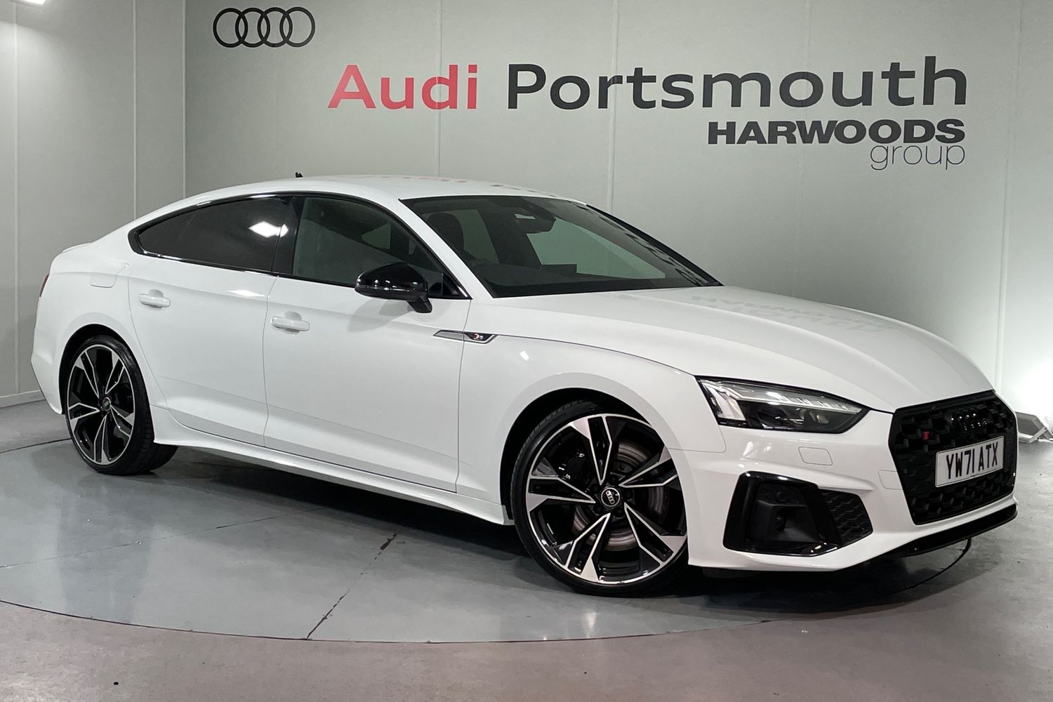 Main listing image - Audi S5