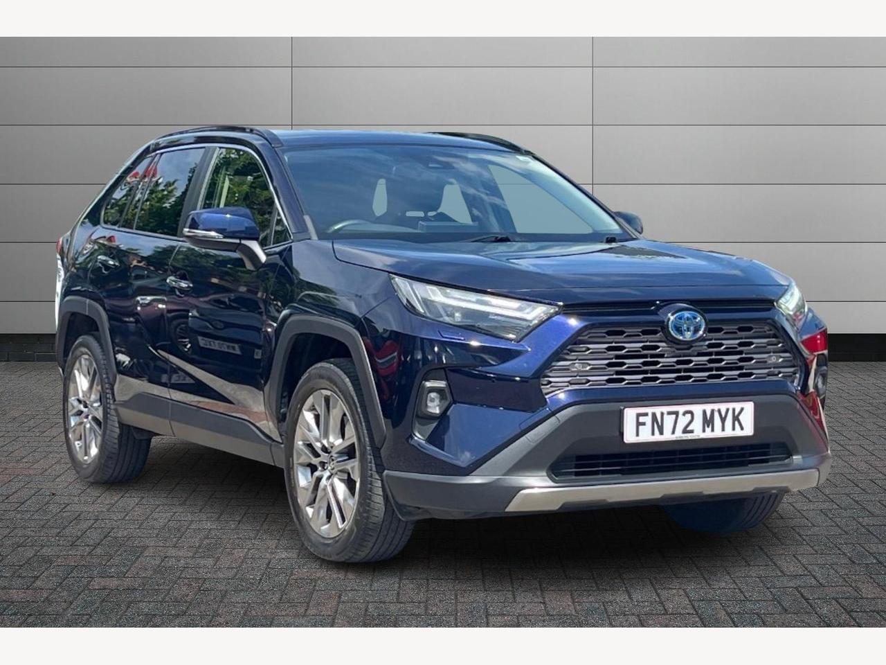 Main listing image - Toyota RAV4