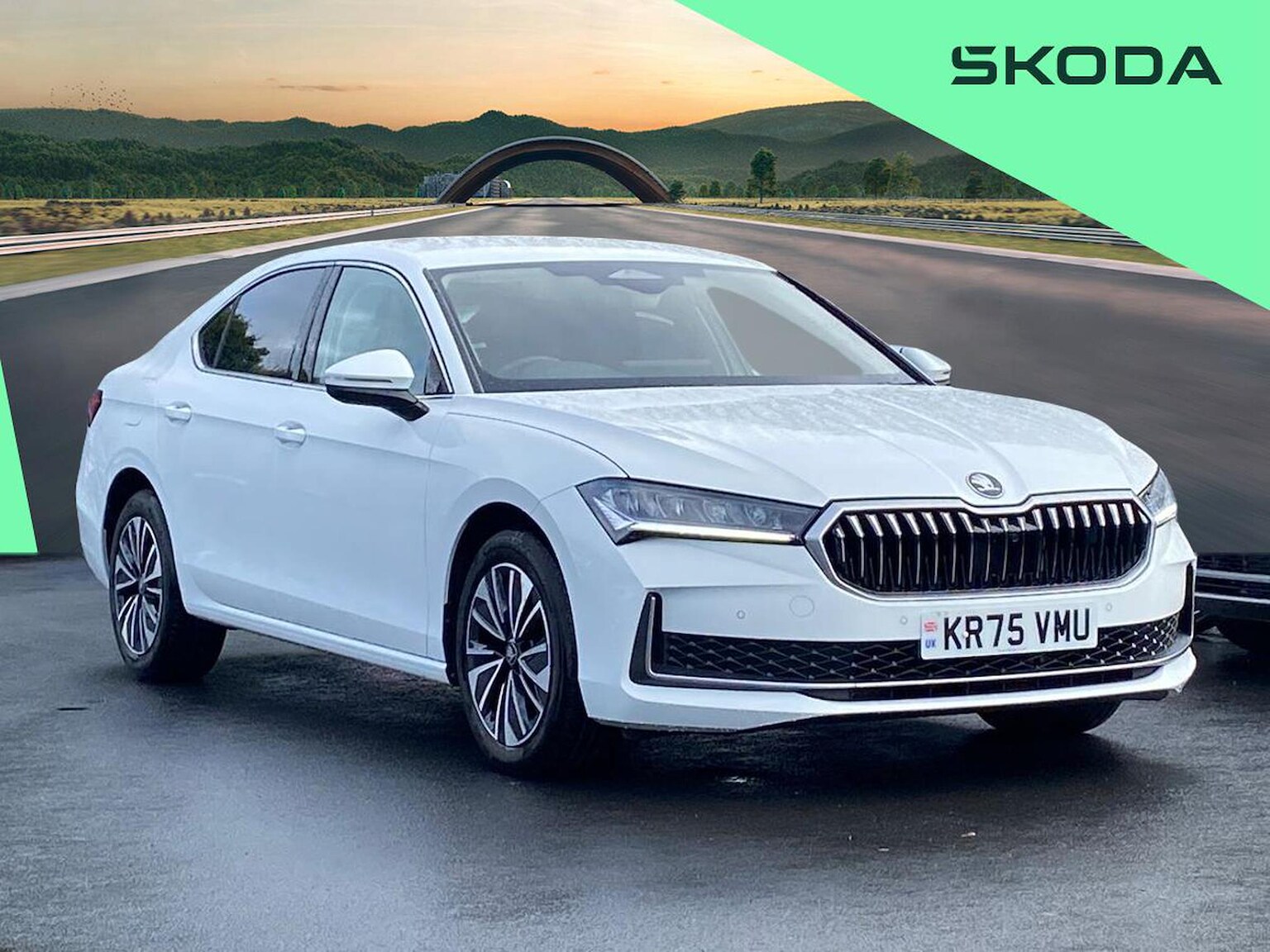 Main listing image - Skoda Superb