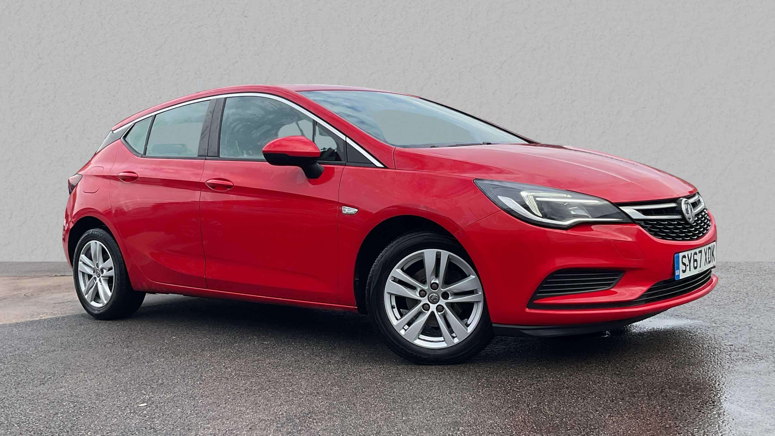 Main listing image - Vauxhall Astra