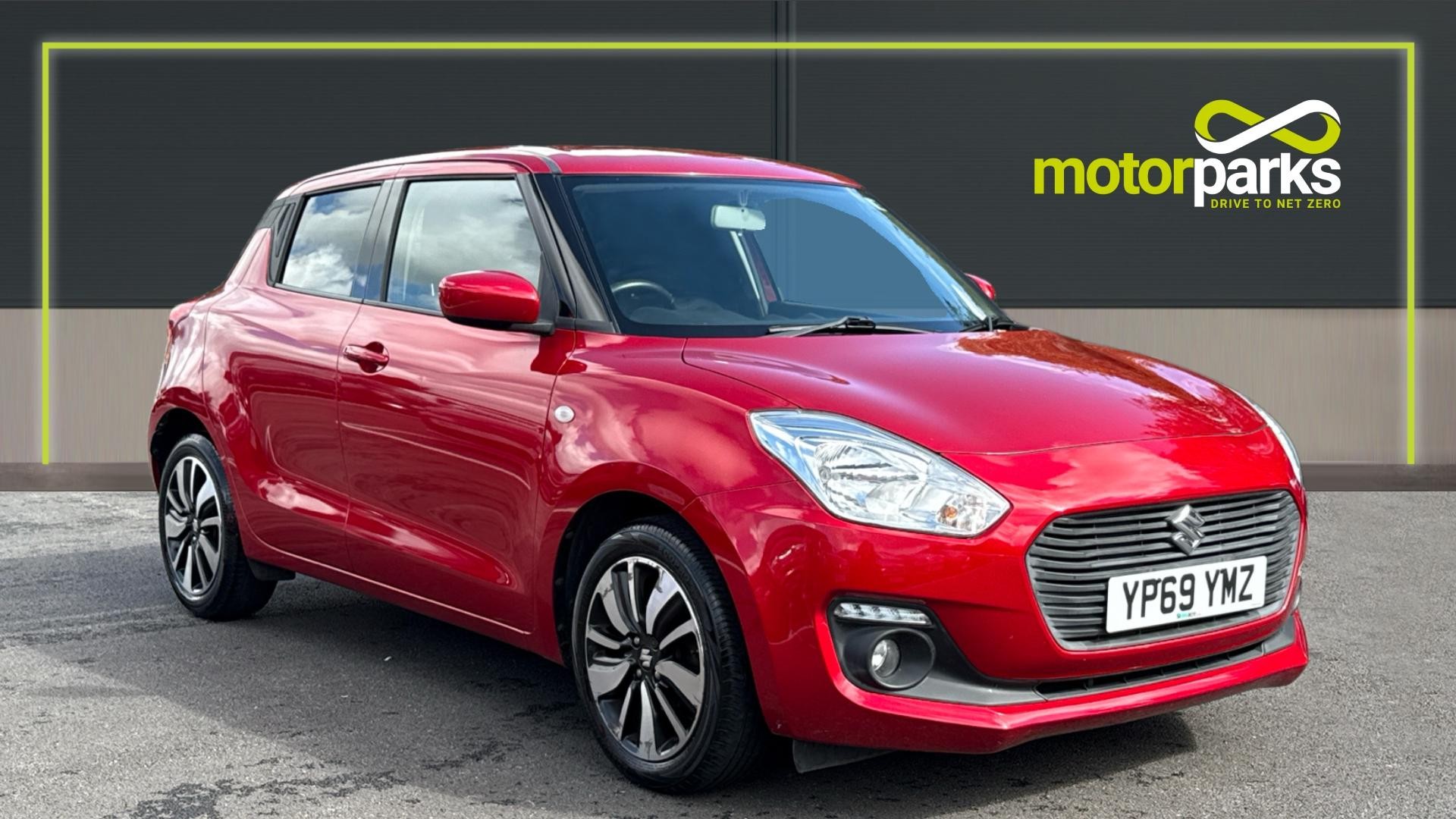 Main listing image - Suzuki Swift
