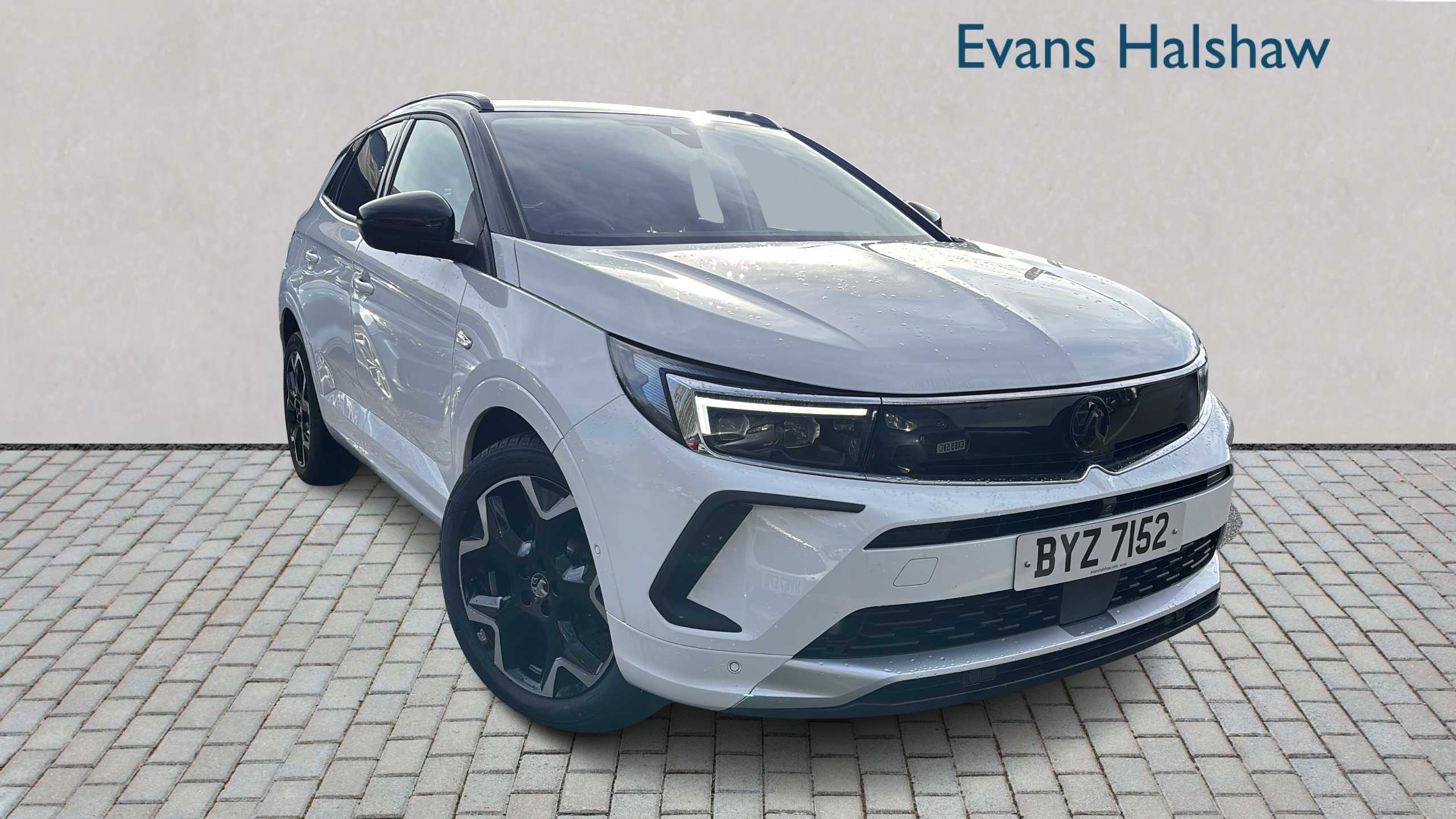 Main listing image - Vauxhall Grandland