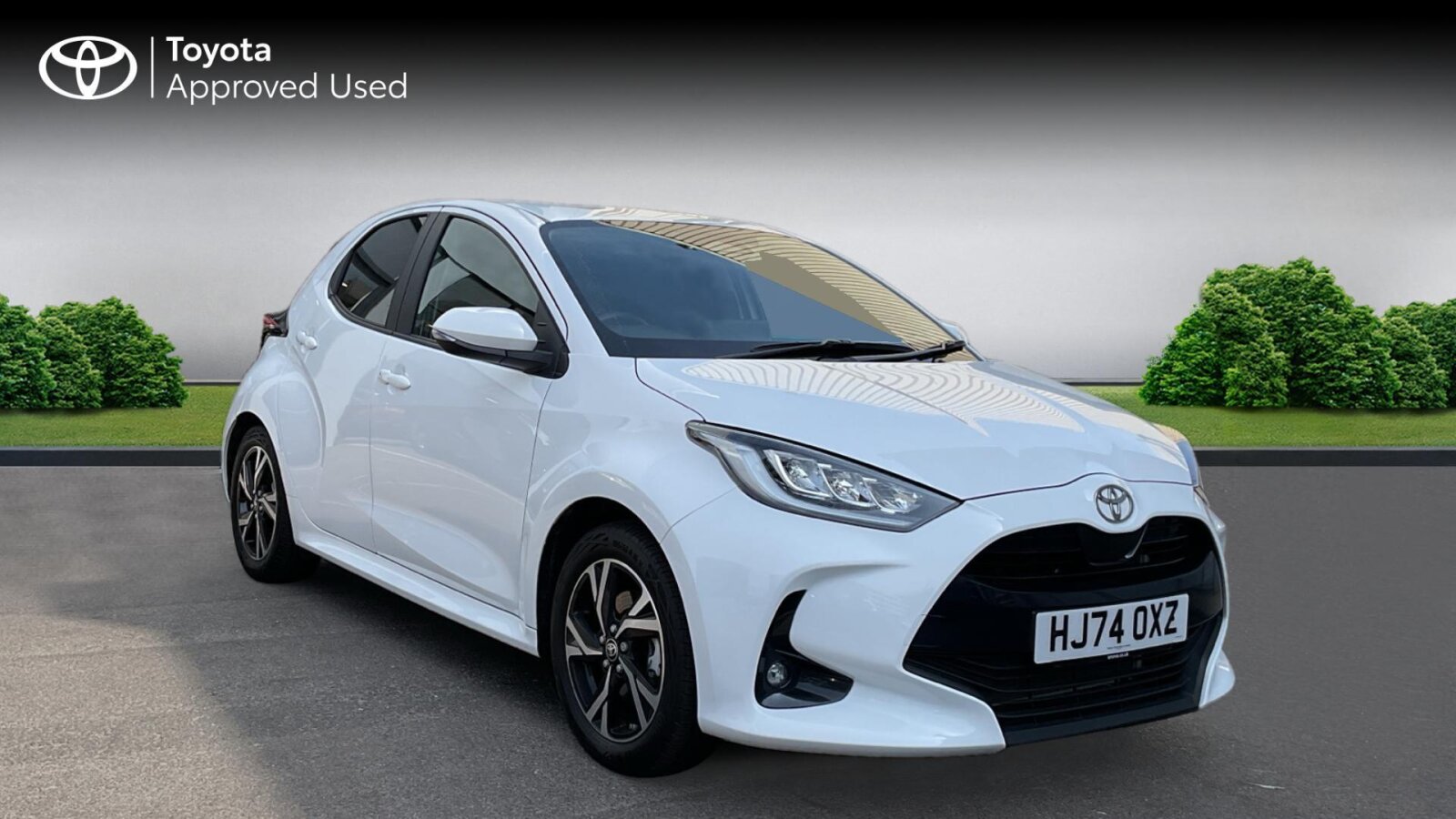 Main listing image - Toyota Yaris