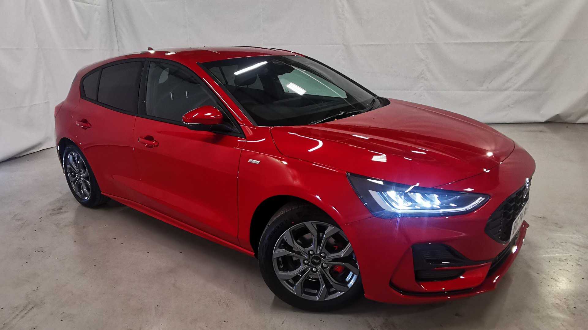Main listing image - Ford Focus