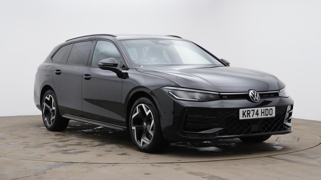 Main listing image - Volkswagen Passat Estate