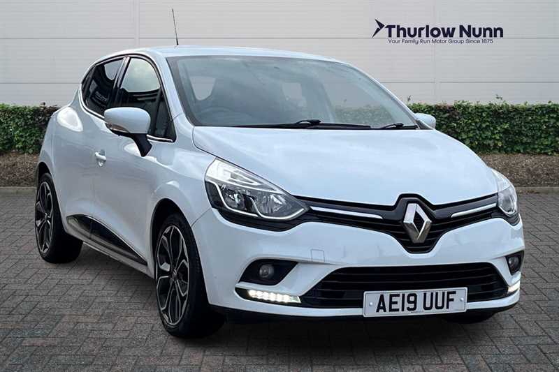 Main listing image - Renault Clio