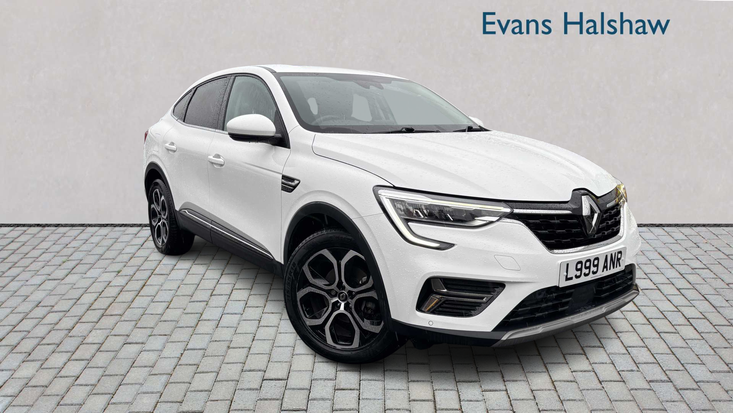 Main listing image - Renault Arkana