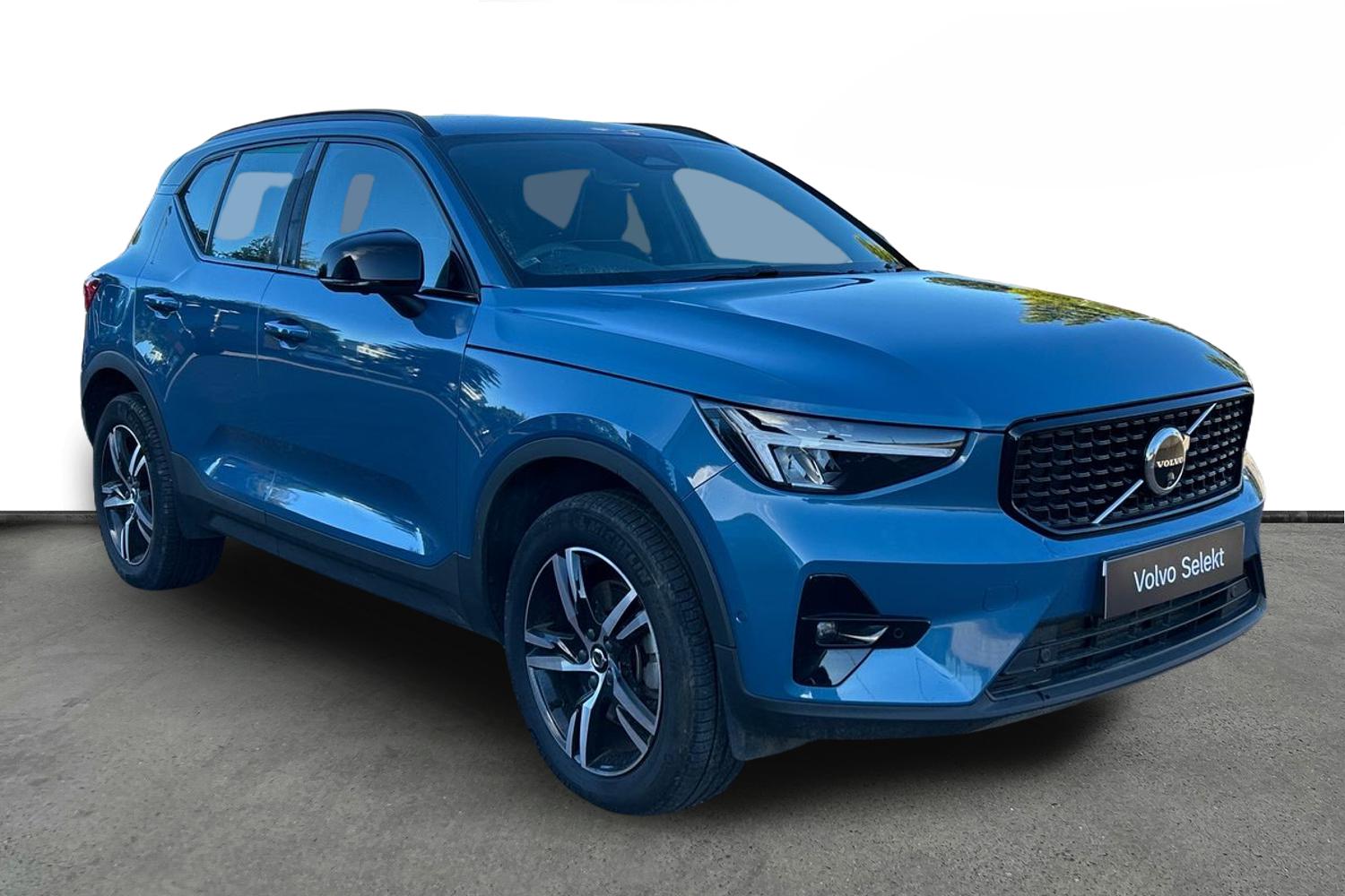 Main listing image - Volvo XC40