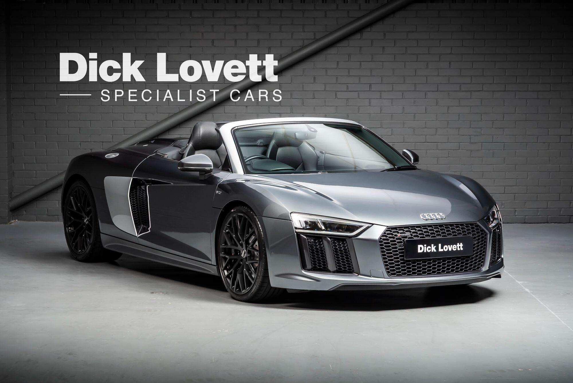 Main listing image - Audi R8 Spyder