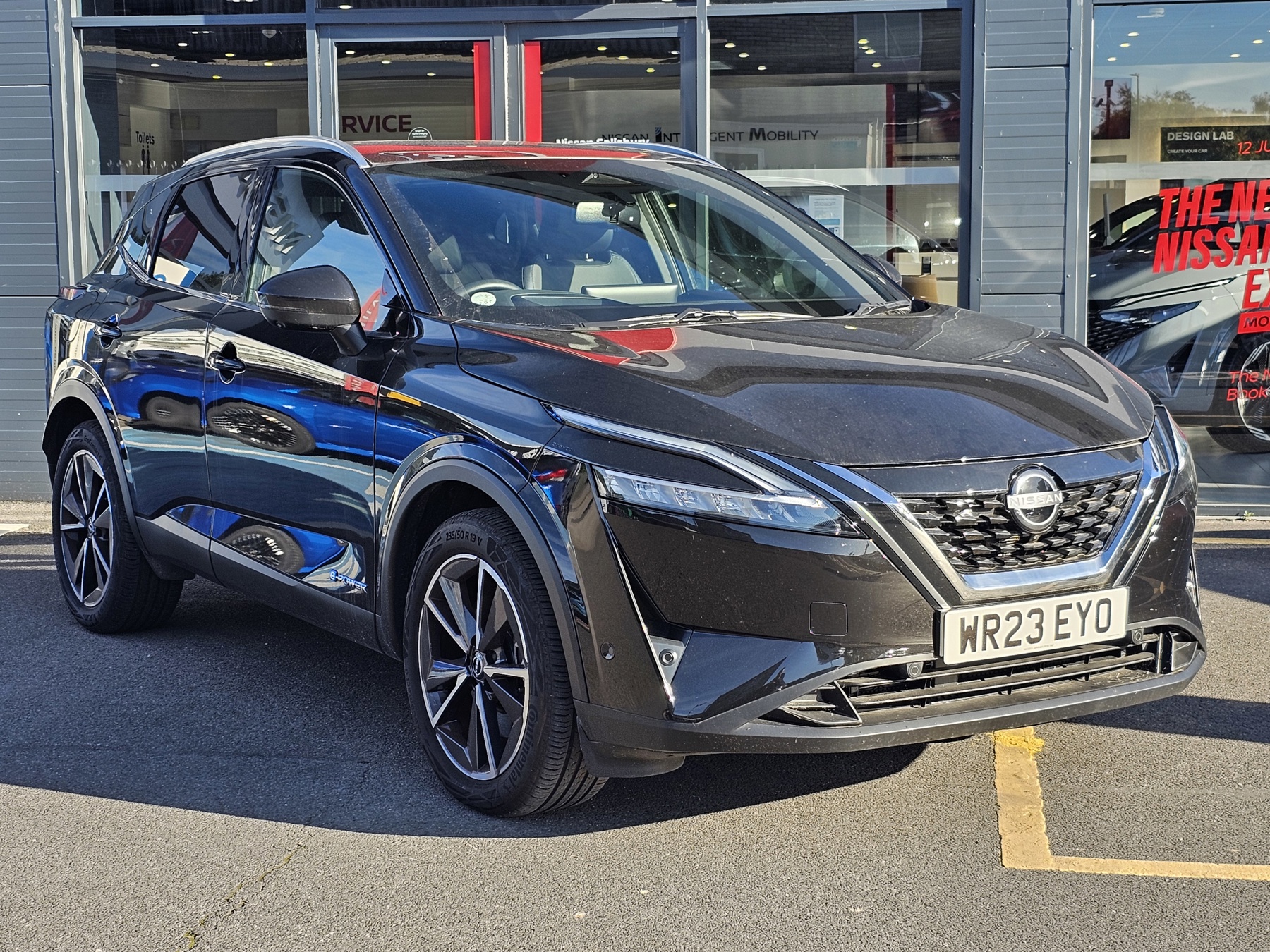 Main listing image - Nissan Qashqai