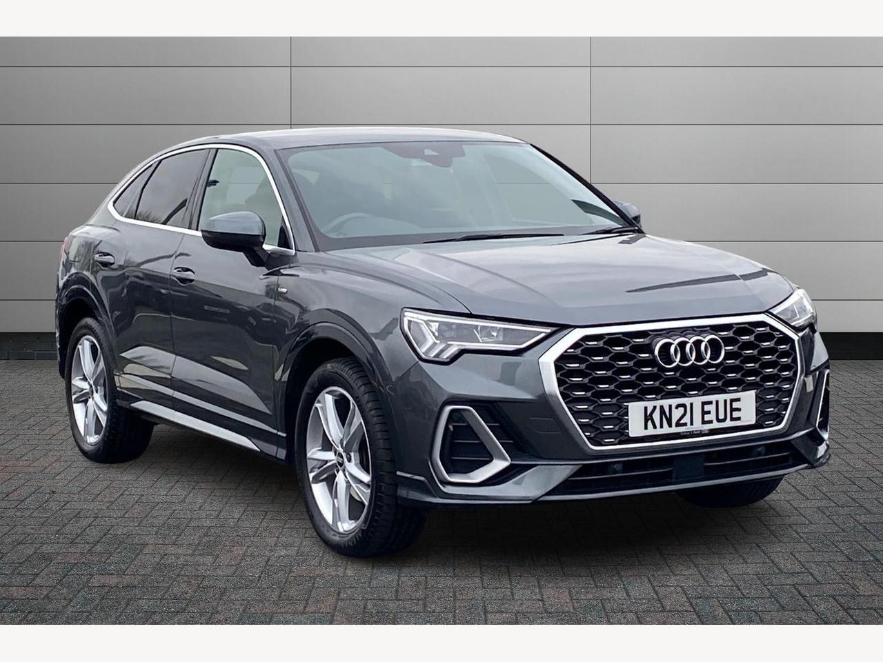 Main listing image - Audi Q3