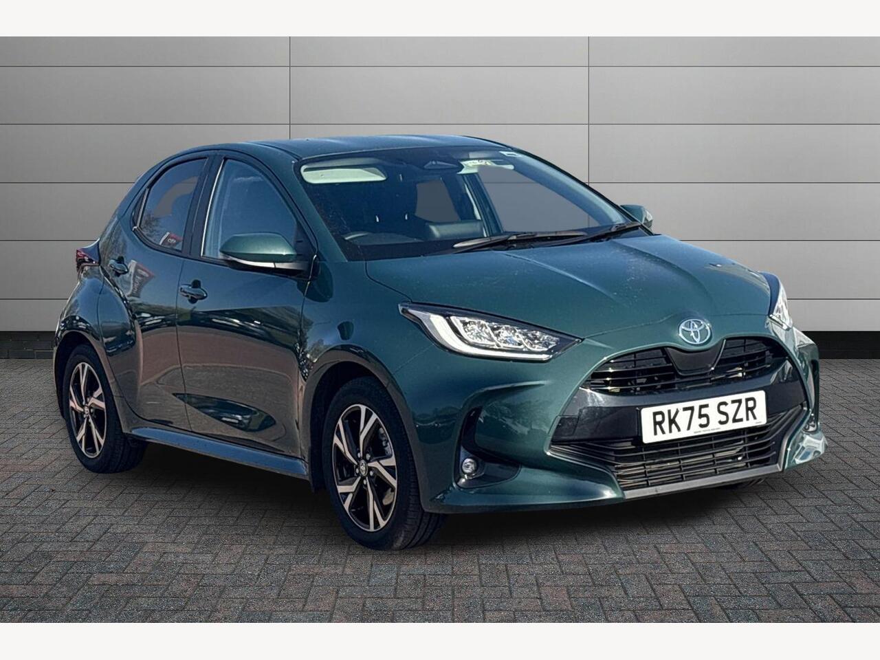 Main listing image - Toyota Yaris