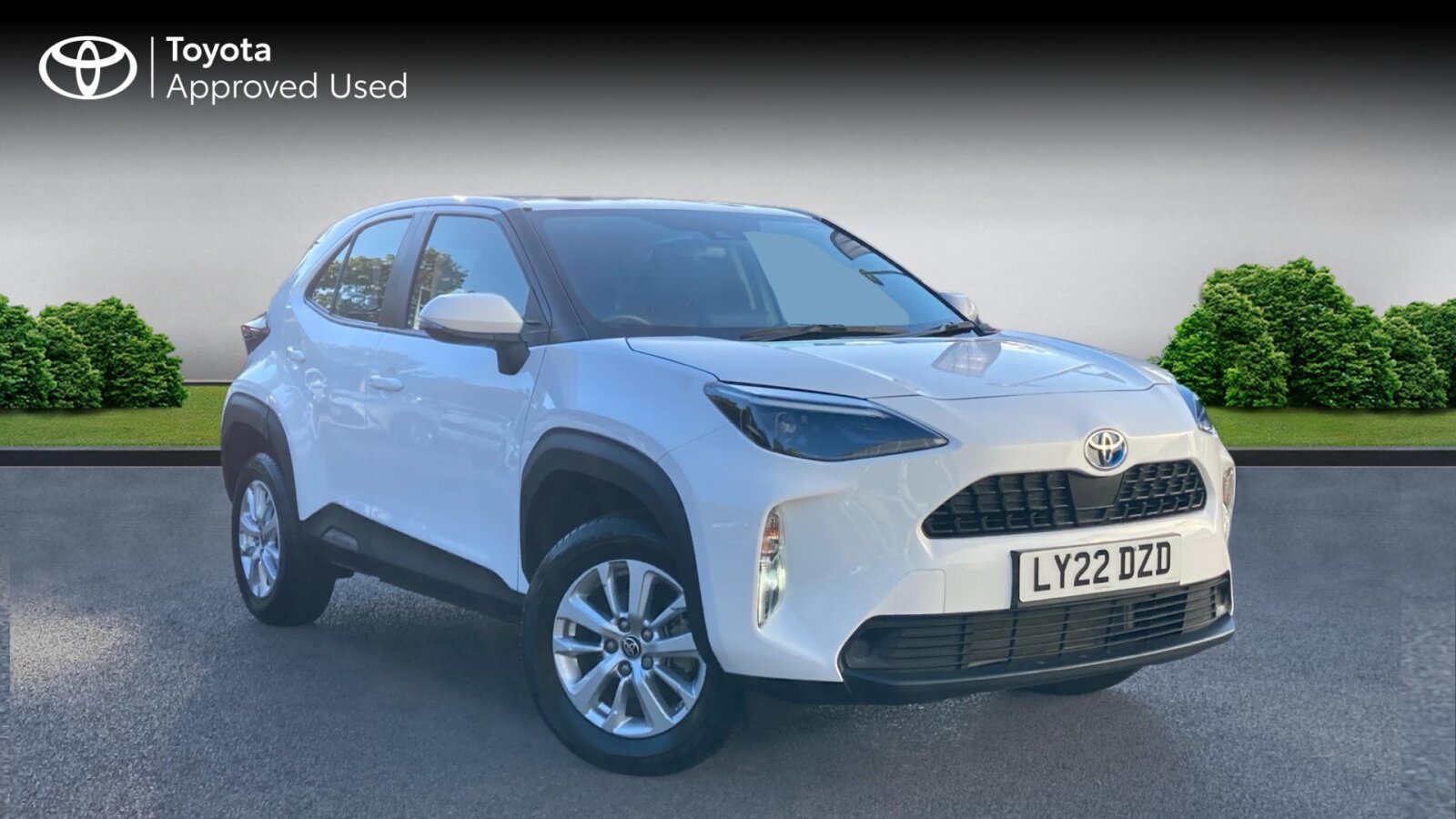 Main listing image - Toyota Yaris Cross