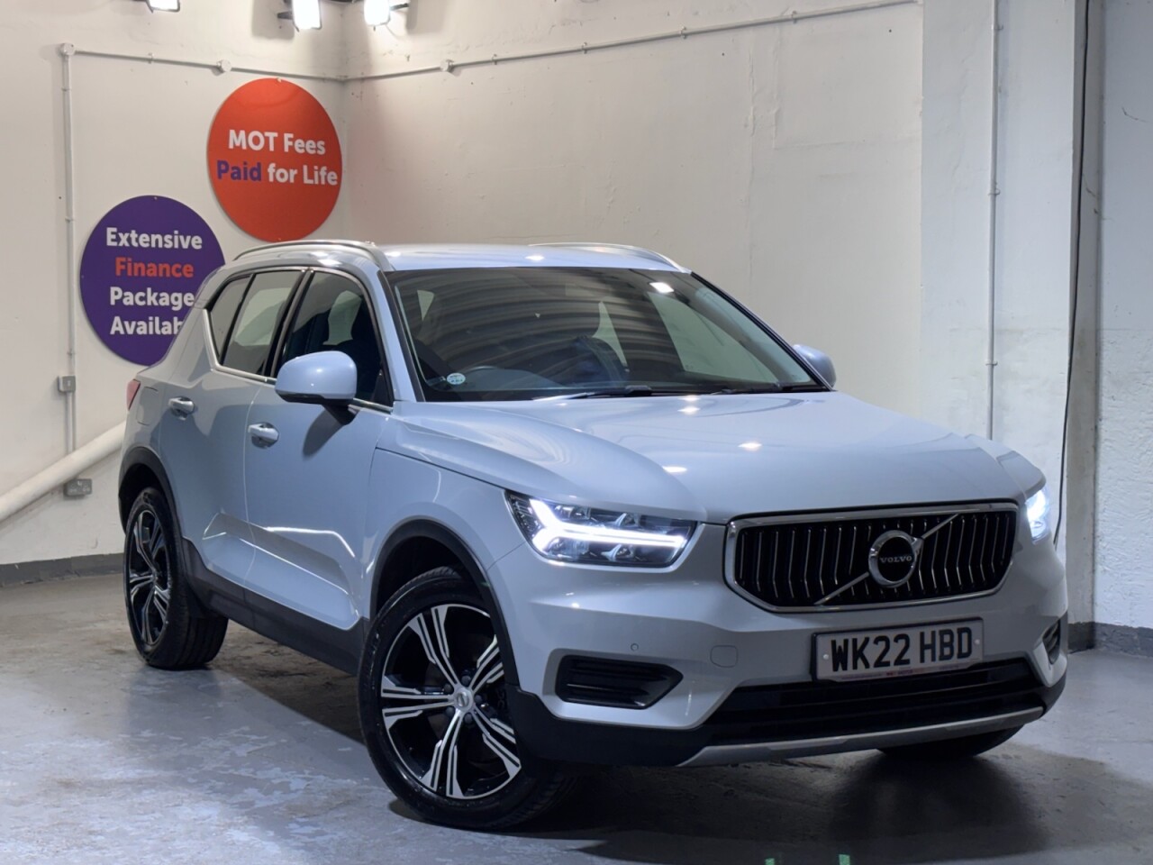 Main listing image - Volvo XC40 Recharge