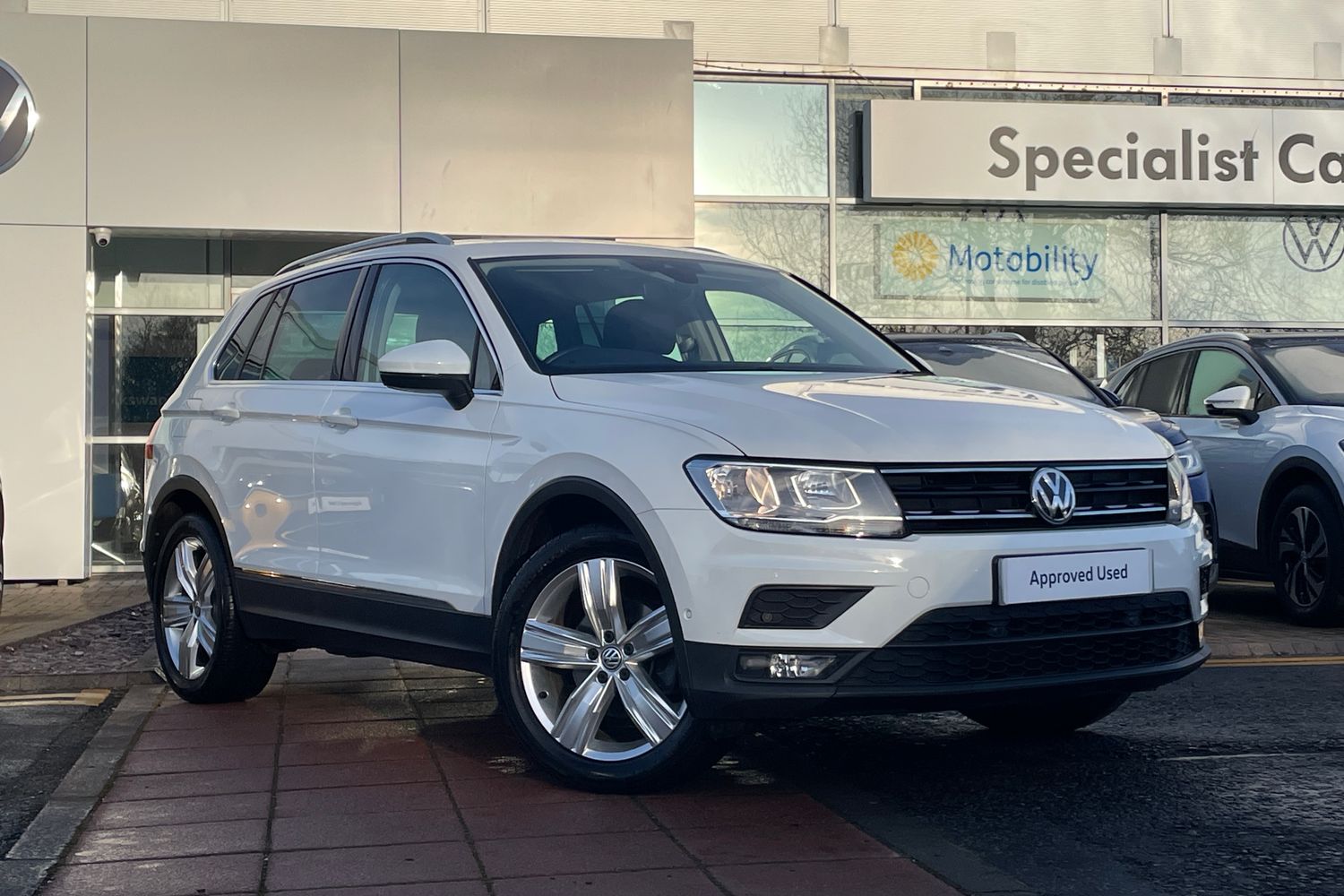 Main listing image - Volkswagen Tiguan