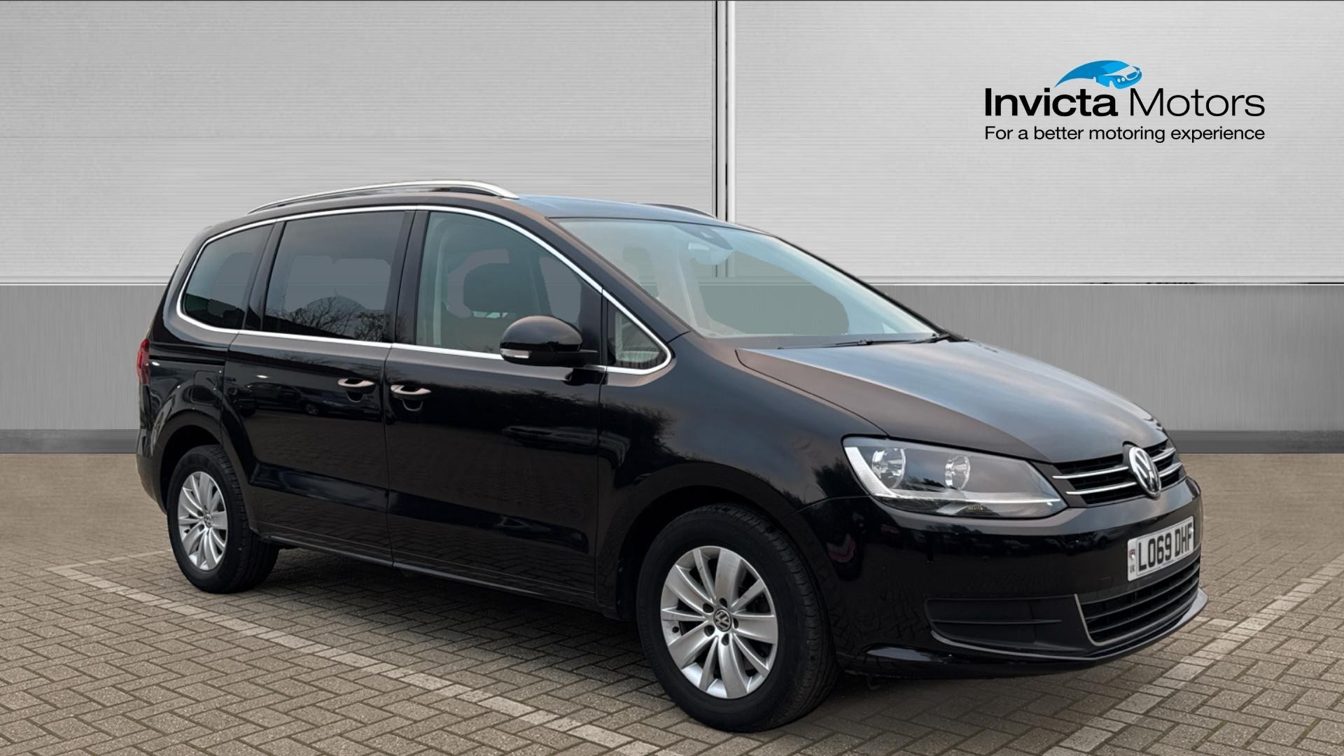 Main listing image - Volkswagen Sharan