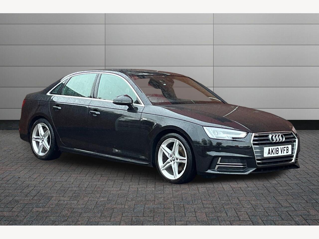 Main listing image - Audi A4