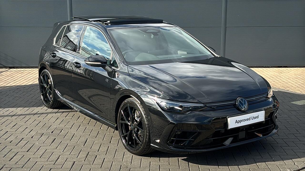 Main listing image - Volkswagen Golf