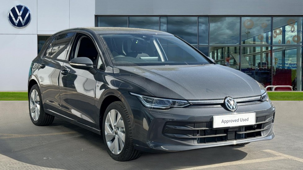 Main listing image - Volkswagen Golf