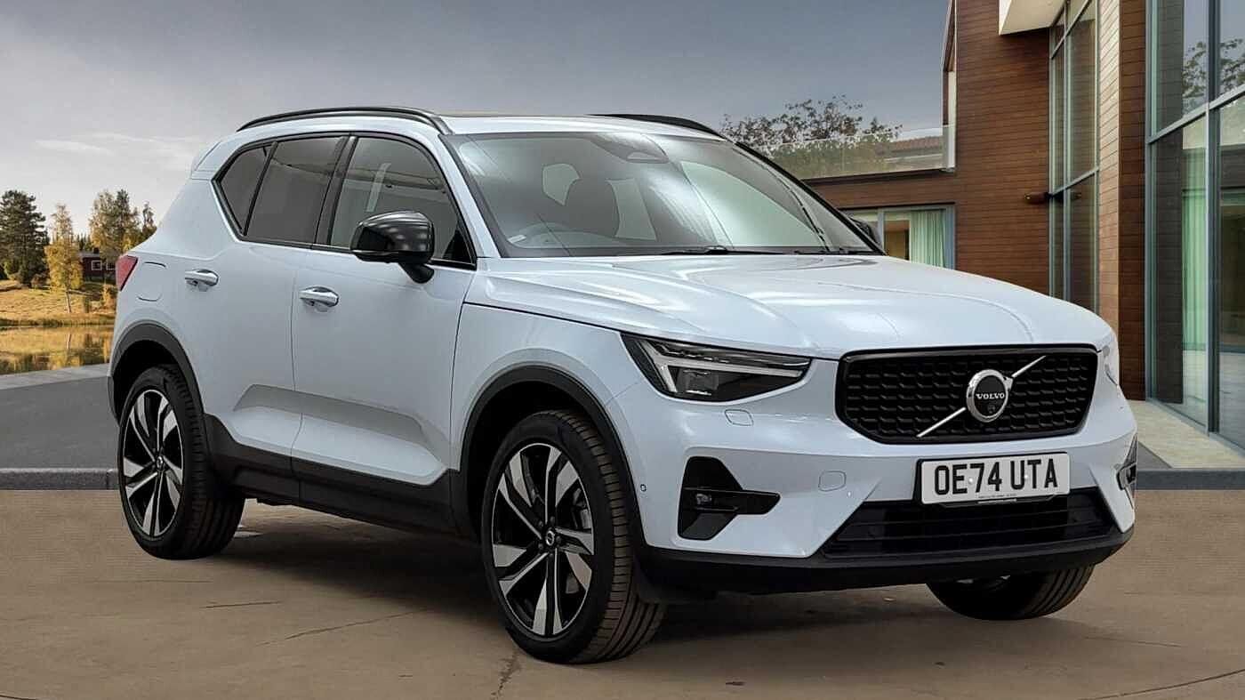 Main listing image - Volvo XC40