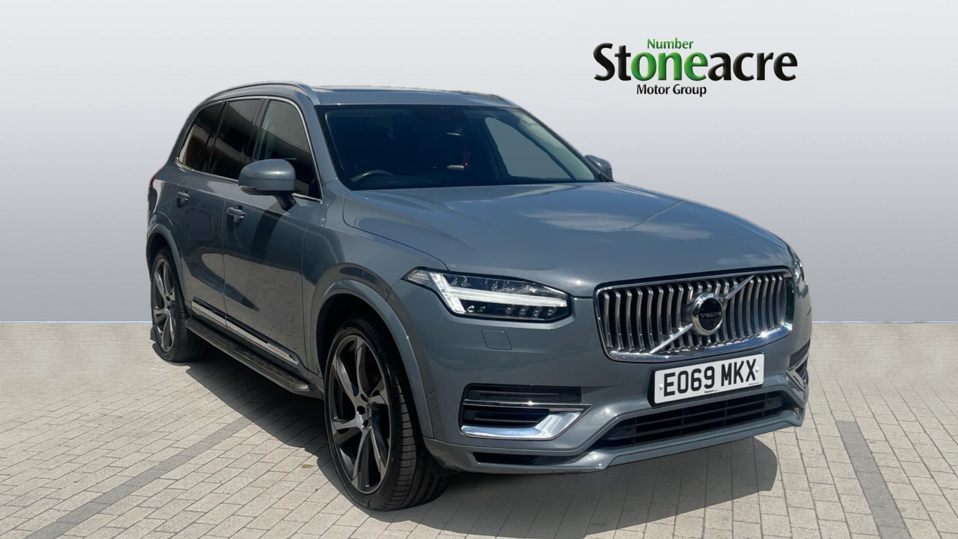 Main listing image - Volvo XC90