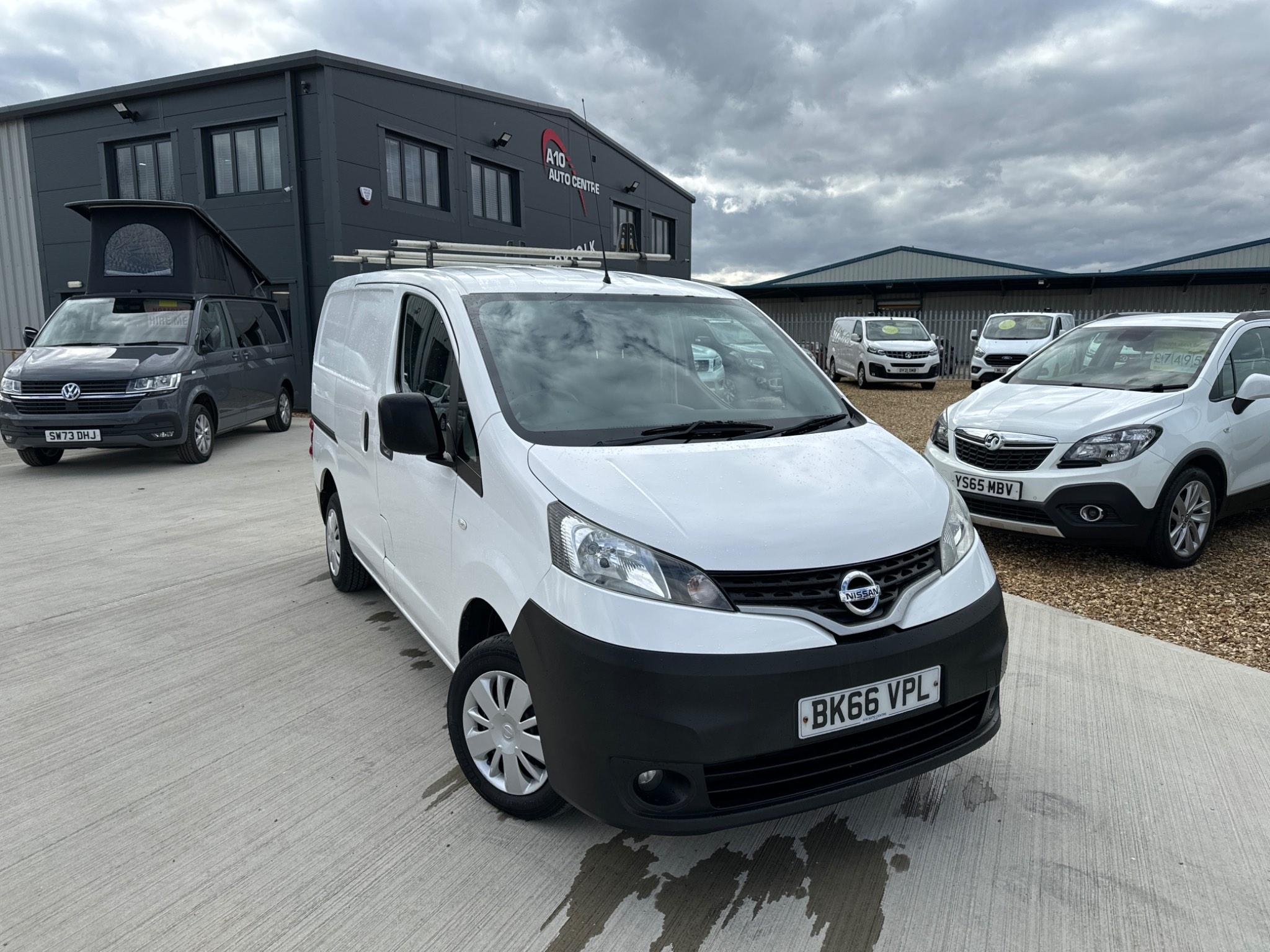 Main listing image - Nissan NV200