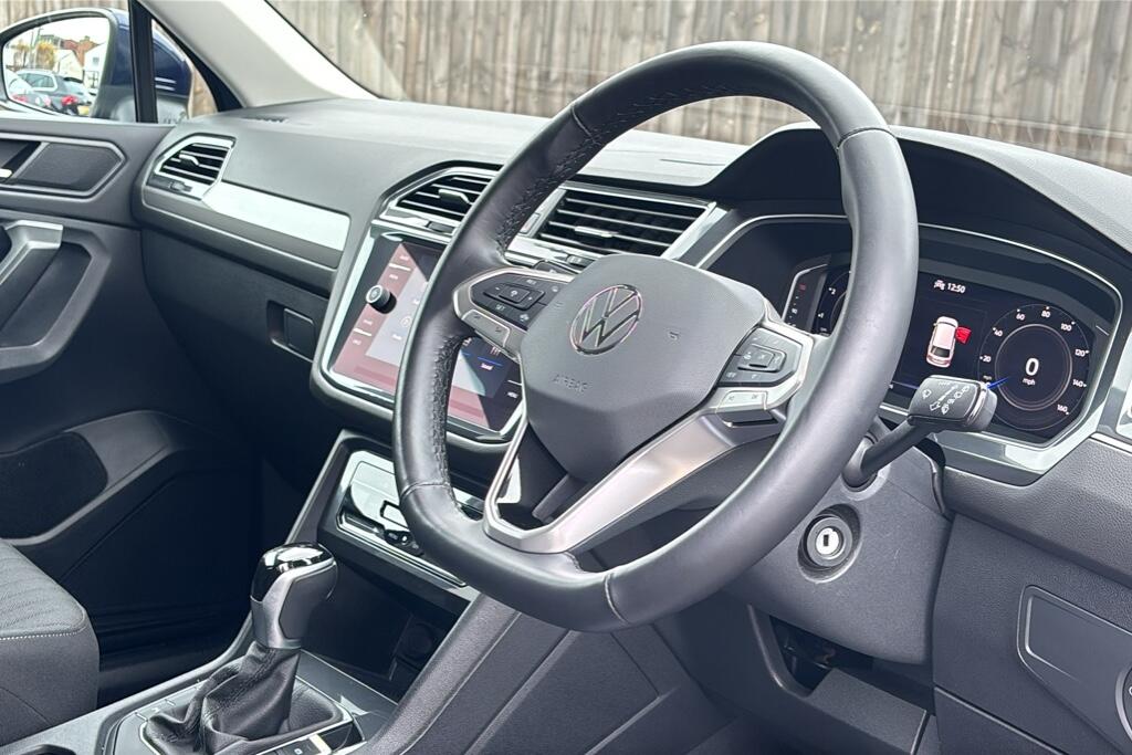 Main listing image - Volkswagen Tiguan Allspace