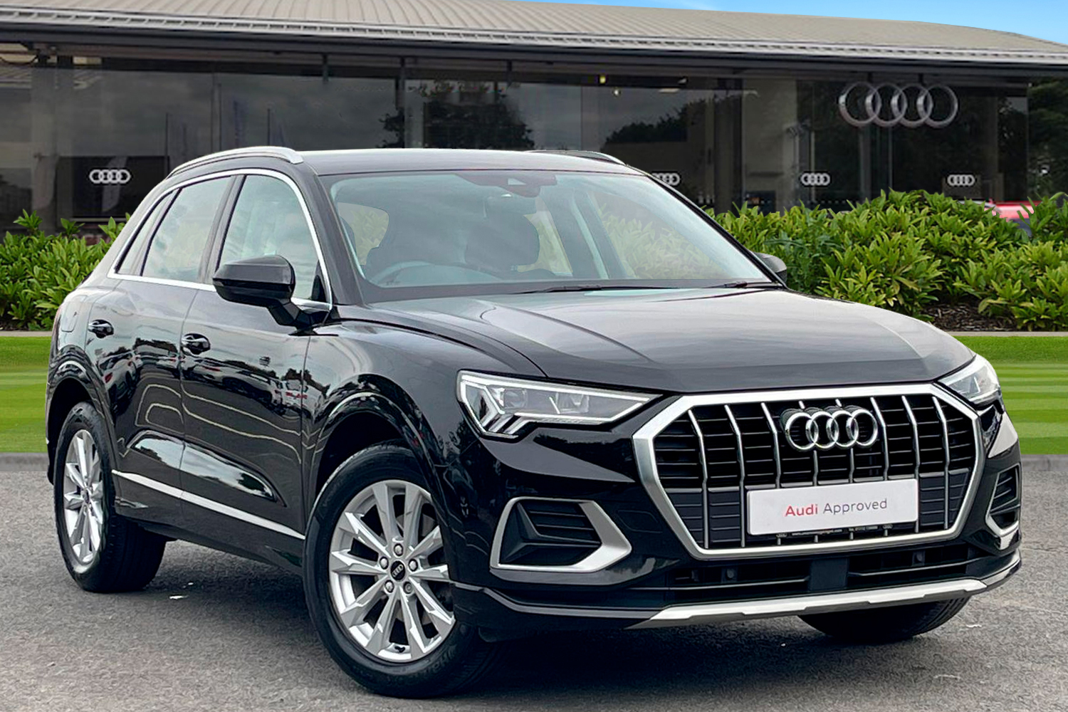 Main listing image - Audi Q3