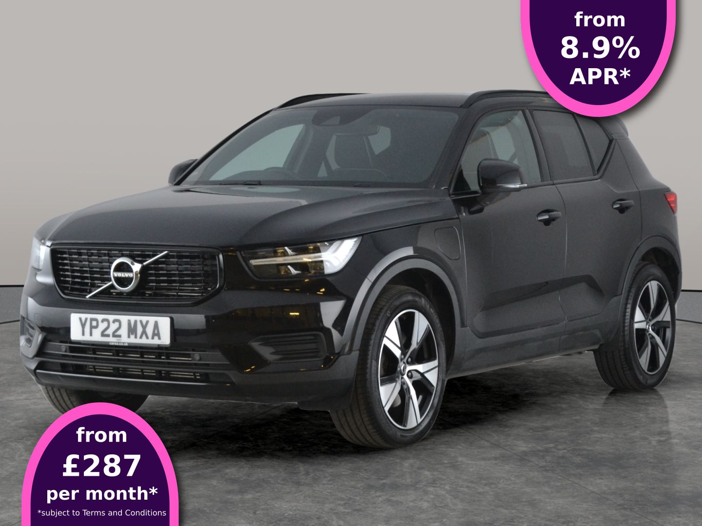 Main listing image - Volvo XC40 Recharge