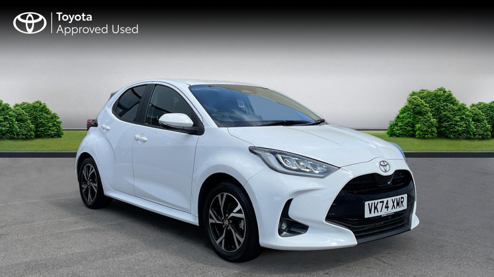 Main listing image - Toyota Yaris