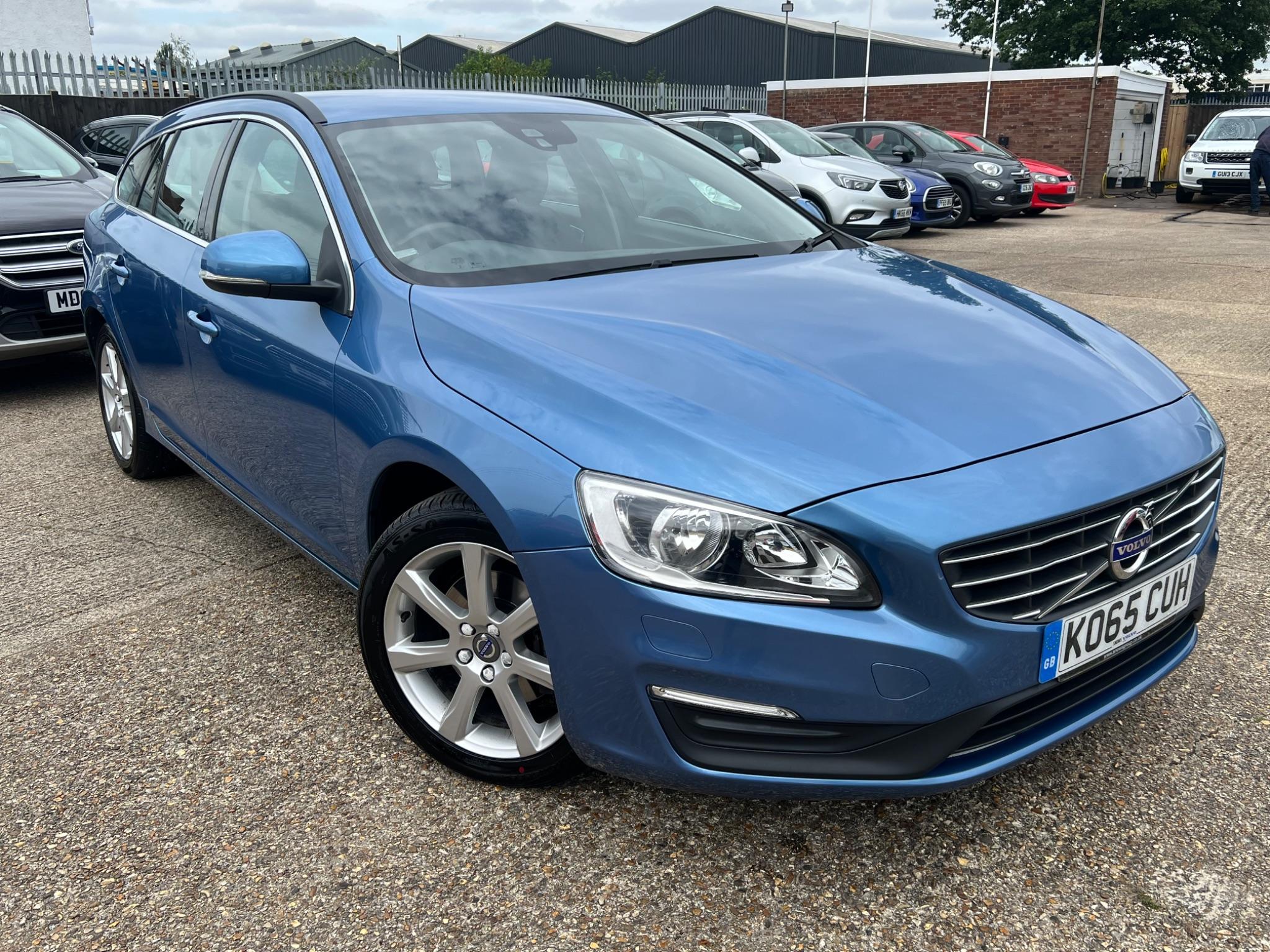 Main listing image - Volvo V60