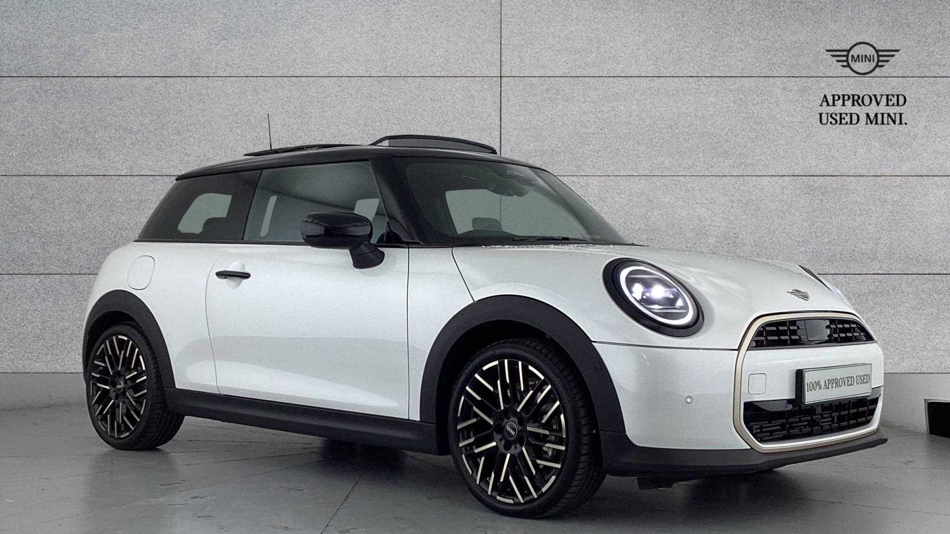 Main listing image - MINI Hatchback