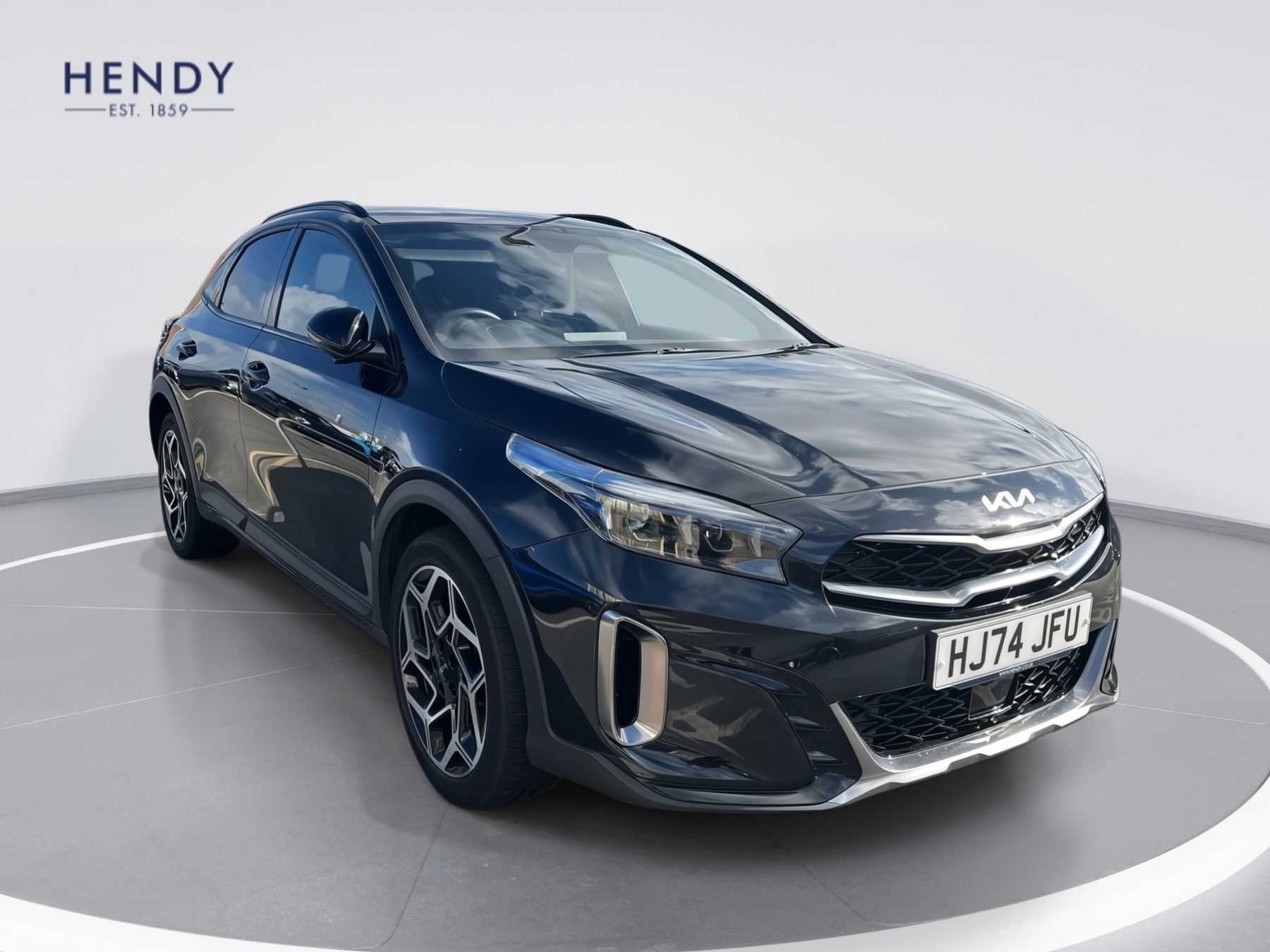 Main listing image - Kia XCeed