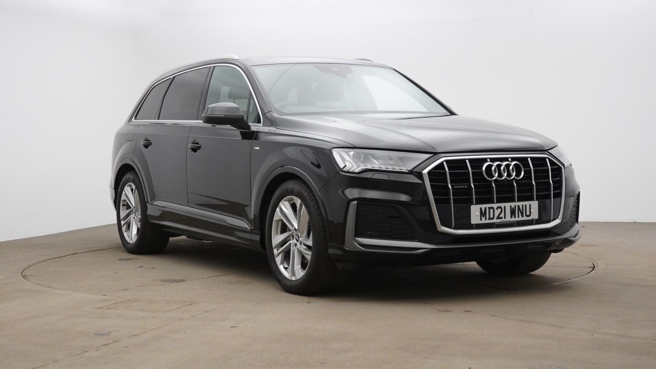 Main listing image - Audi Q7