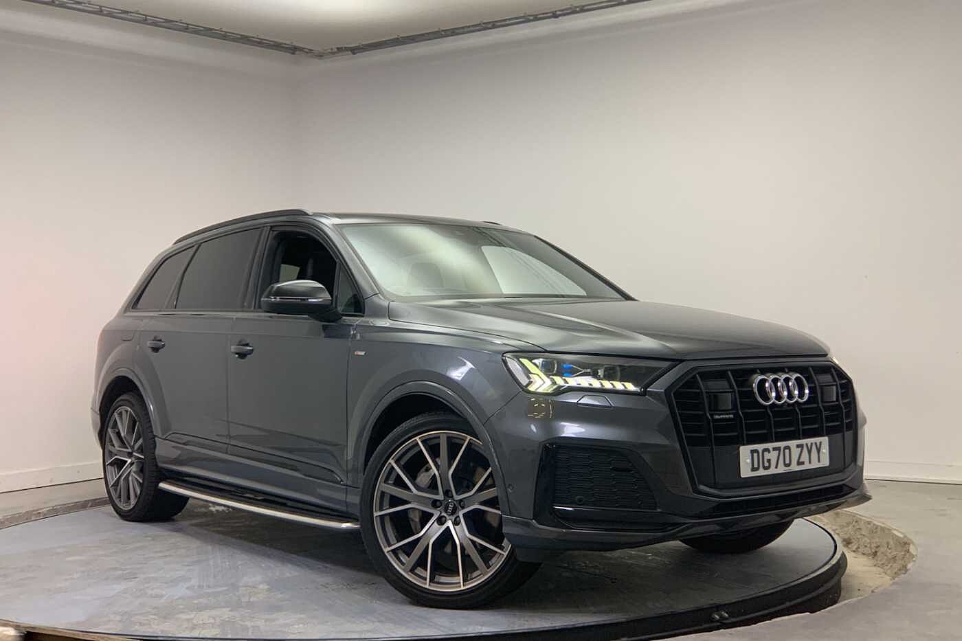 Main listing image - Audi Q7