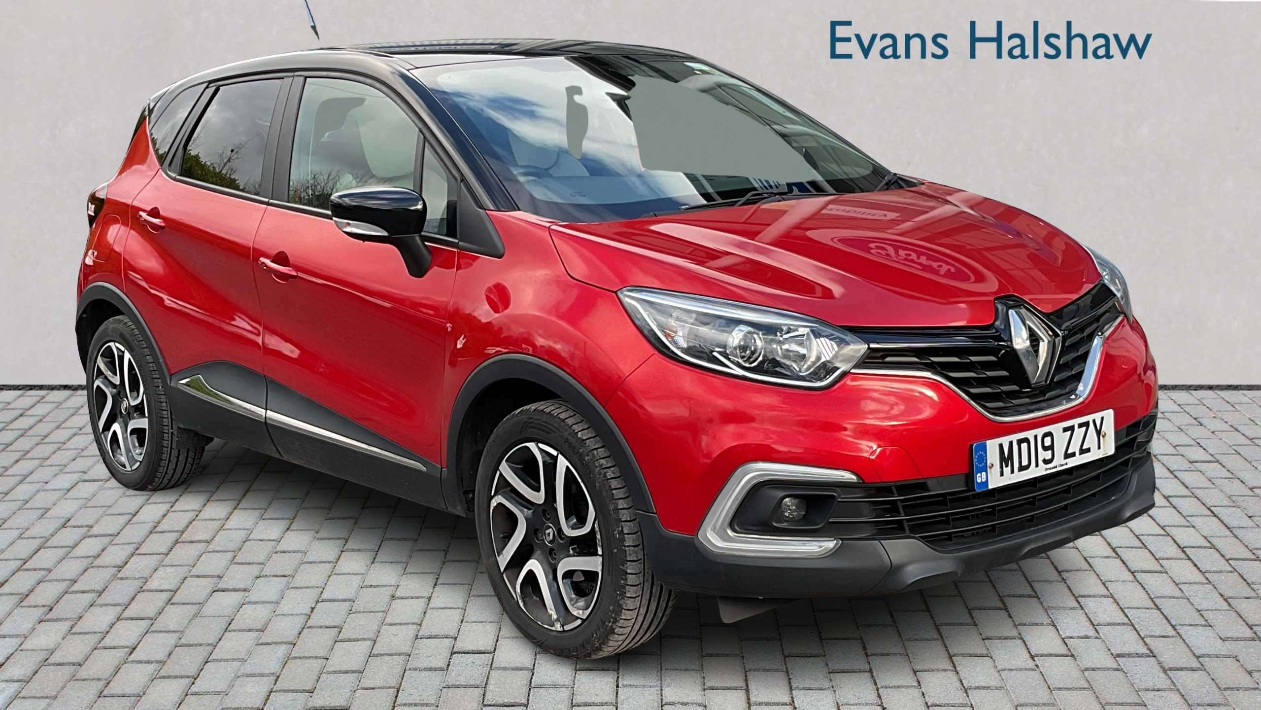 Main listing image - Renault Captur